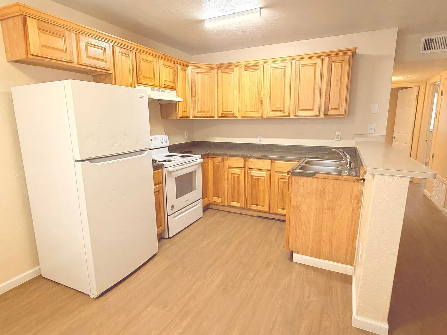 509 Vancouver Road SE — Photo 4