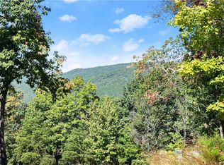 347 Highlands Dr #16/17, Clarkesville, GA 30523