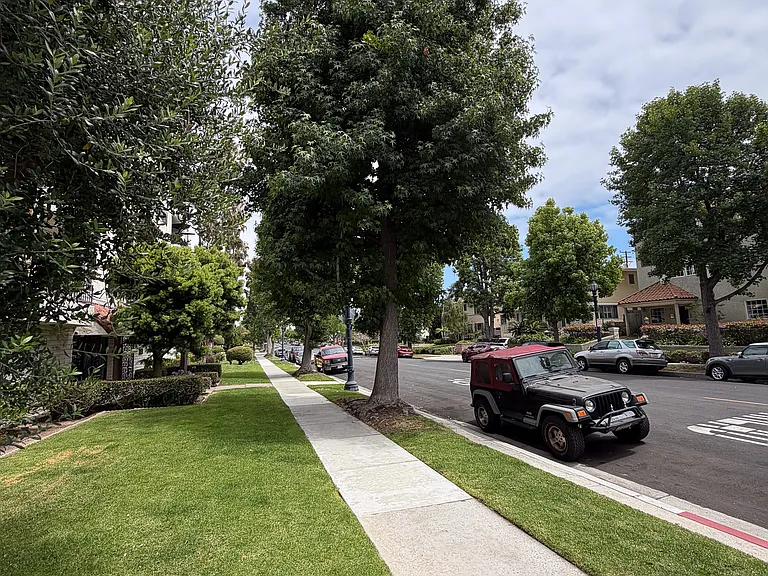 Quiet residential street in one of Long Beach's most walkable neighborhoods