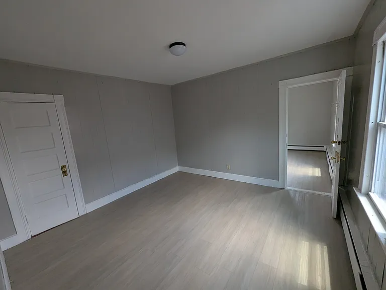 70 Sexton St — Photo 2
