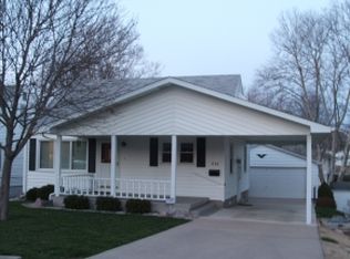 636 S 22nd Pl, Decatur, IL 62521