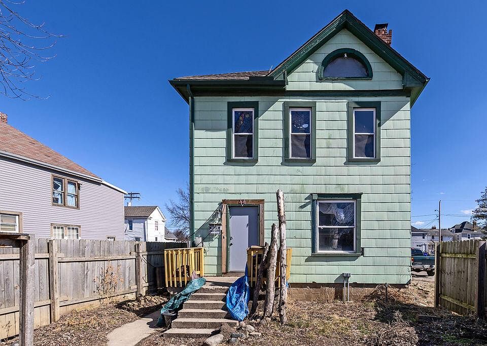 1st image of 44 Brehl Ave