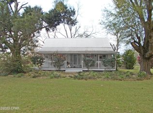 848 Braswell Rd, Grand Ridge, FL 32442