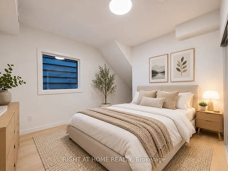 367 Howland Ave #2 — Photo 3