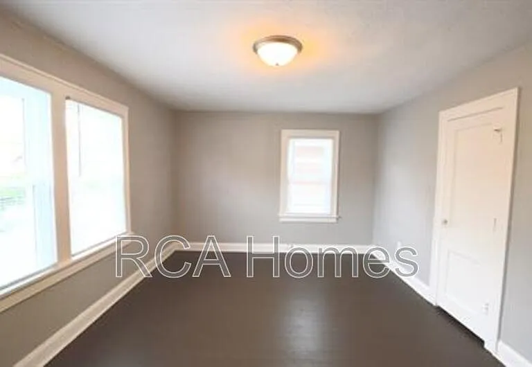 3618 Salem St — Photo 10