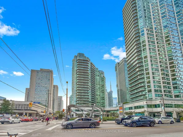 10 Queens Quay W #414, Toronto, ON M5J 2R9