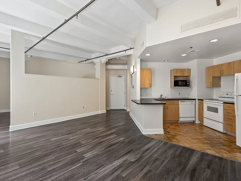 Chamber Lofts — Photo 25