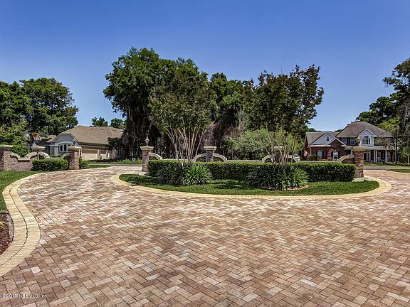 3rd image of 2507 River Enclave Ln