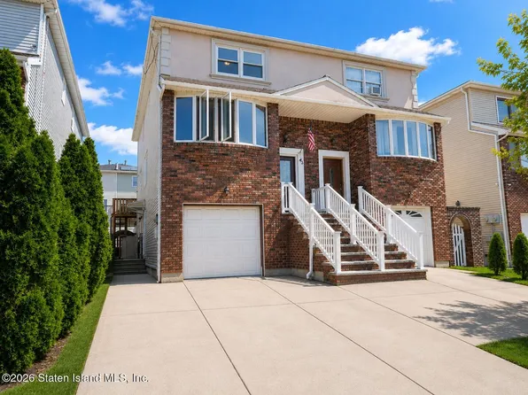 43 Cherrywood Ct, Staten Island, NY 10308