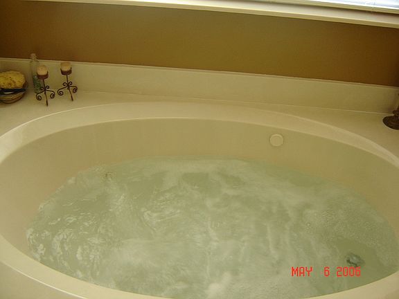 3rd image of 9001 Colebrook Ln