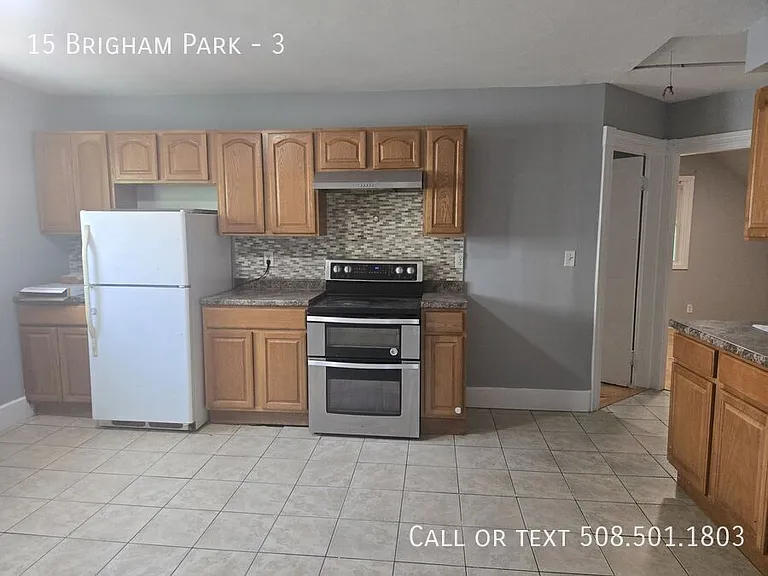 15 Brigham Park #3 — Photo 2
