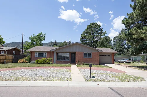 822 Orion Dr Photo 1