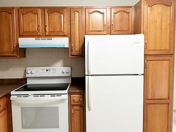 4th image of 182 Quincy Ave APT 51