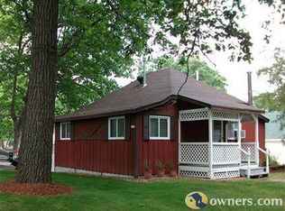 6607 N Tichigan Rd, Waterford, WI 53185