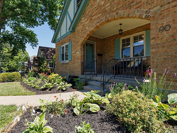 3rd image of 90 Arcadia Ave