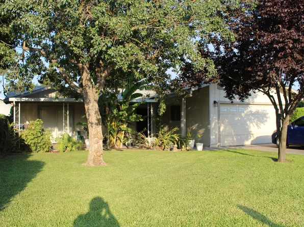 1936 S Thomas Street, Visalia, CA 93292