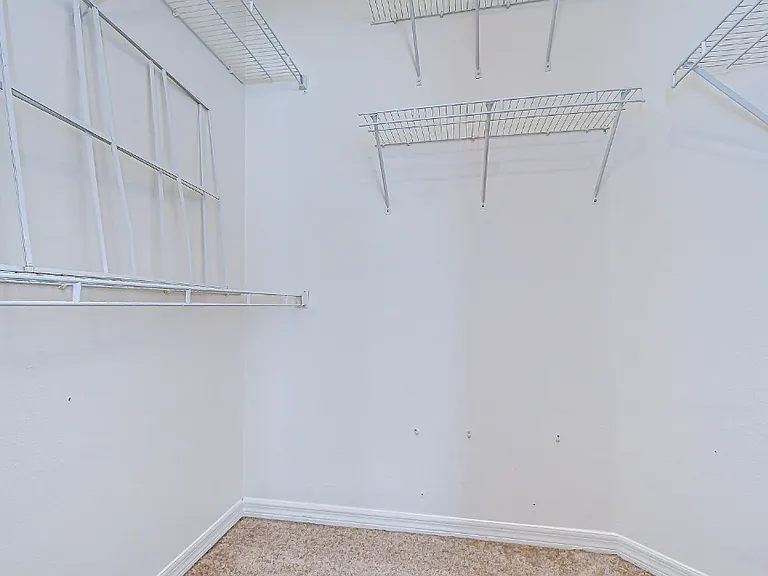 10720 Chesham Hill Ct — Photo 11