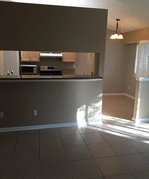 248 Clover Ct — Photo 5