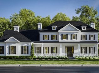 5995 Crabtree Ln, Cincinnati, OH 45243