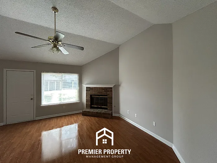 7641 Baysweet Dr — Photo 2
