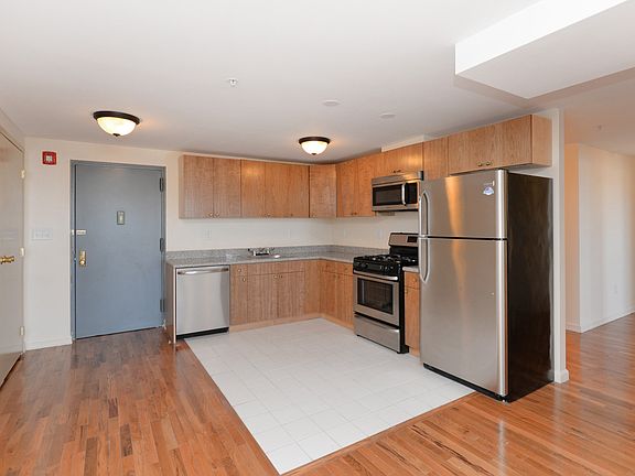 3rd image of 12 Brooklyn Ave APT 413