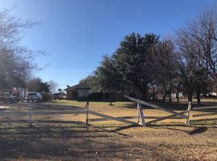 712 Barton Ave, Glenn Heights, TX 75154