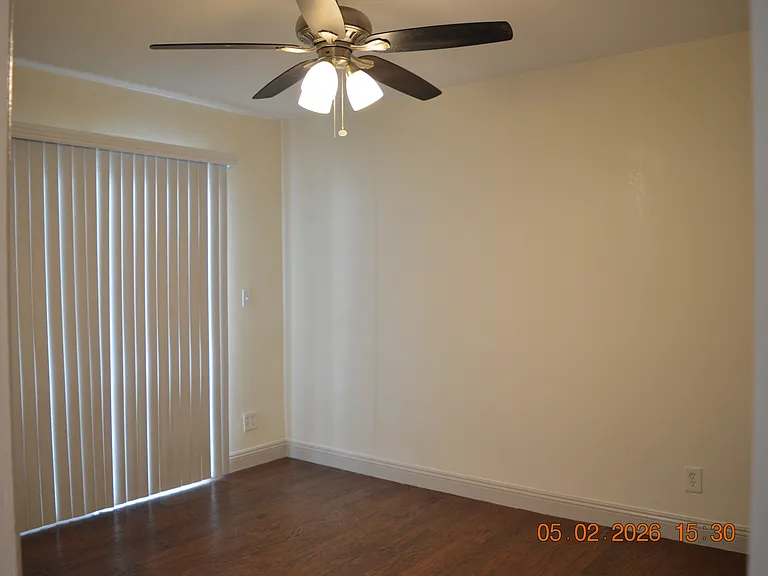 14233 Broadway — Photo 21