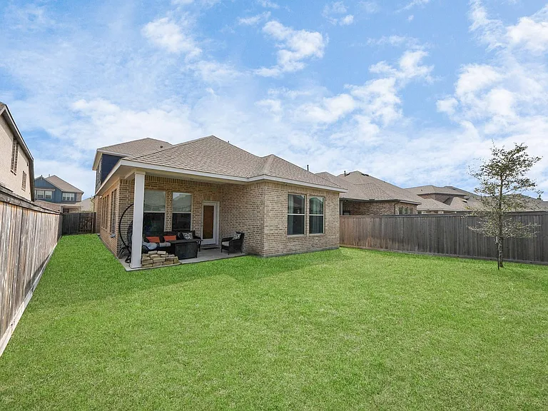 20926 Blooming Shrubs Ct — Photo 38