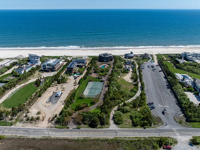 174 Dune Rd — Photo 3