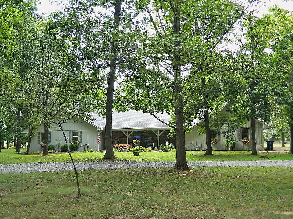 1st image of 13 Esther Rd