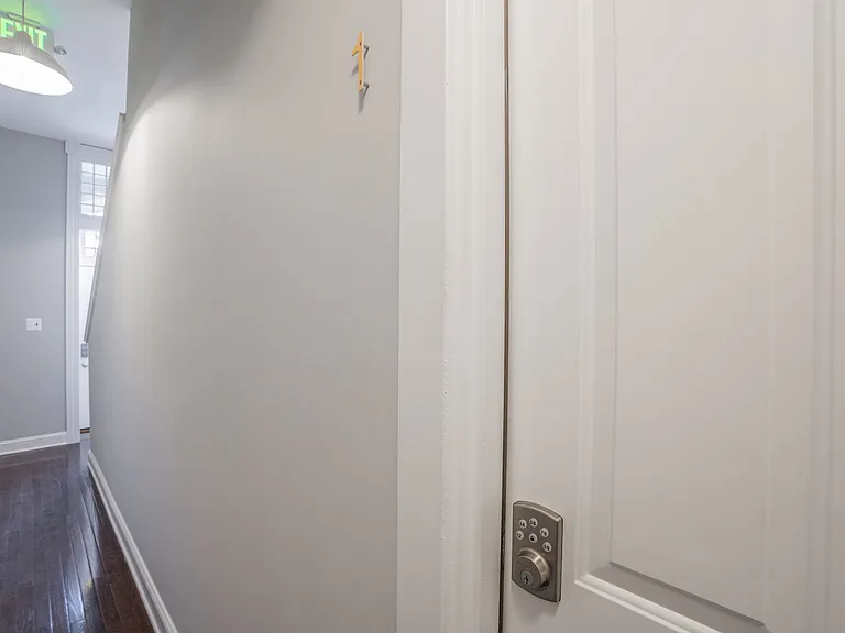 310 E Lanvale St — Photo 1