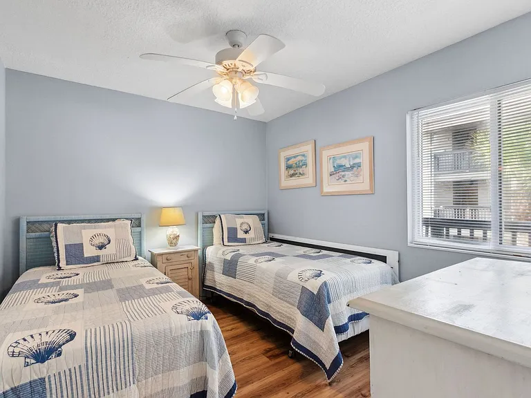 3056 S Fletcher Ave #203 — Photo 16