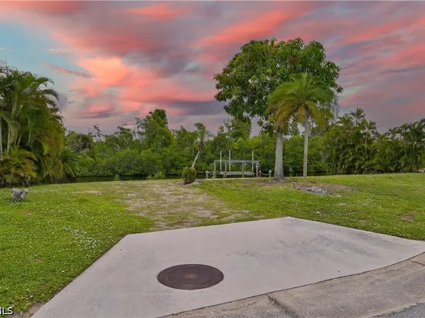 17931 Bryan Ct, Fort Myers Beach, FL 33931