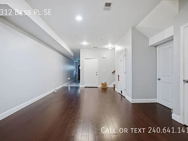 5312 Bass Pl SE — Photo 17