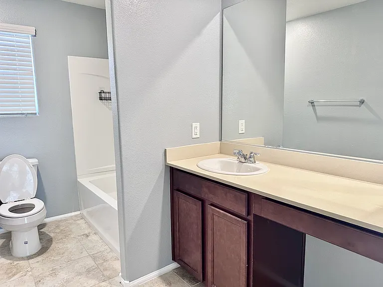 5758 Mia Skye St — Photo 20