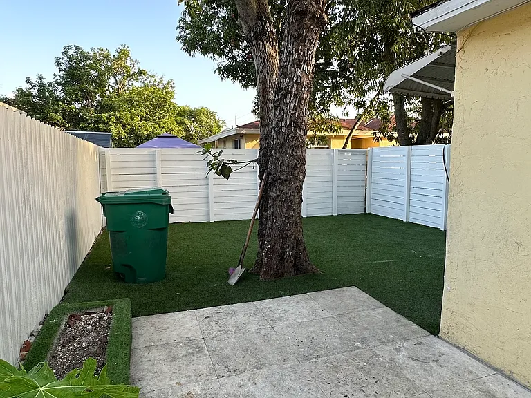 1280 NW 31st St — Photo 24