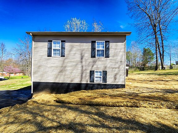 5th image of 1207 Pearl Dr