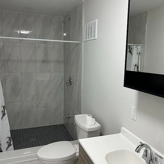 66 Albert St W #1 — Photo 5