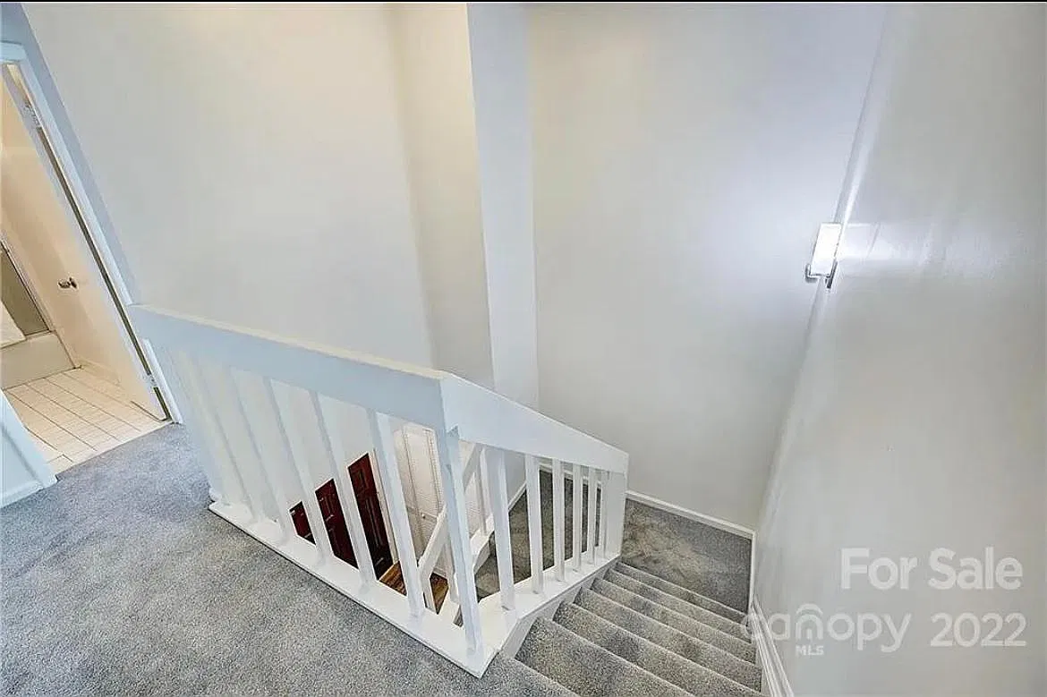 8336 Cricket Lake Dr — Photo 4