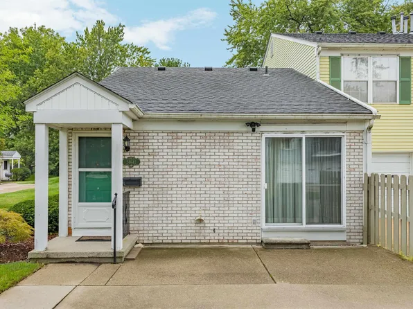 24642 Spring Ln, Harrison Township, MI 48045