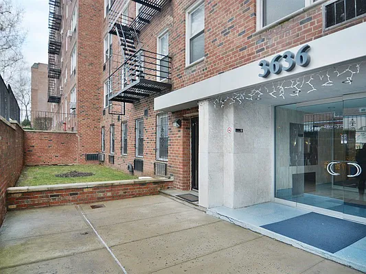 Sold by Robert E. Hill  | media 8