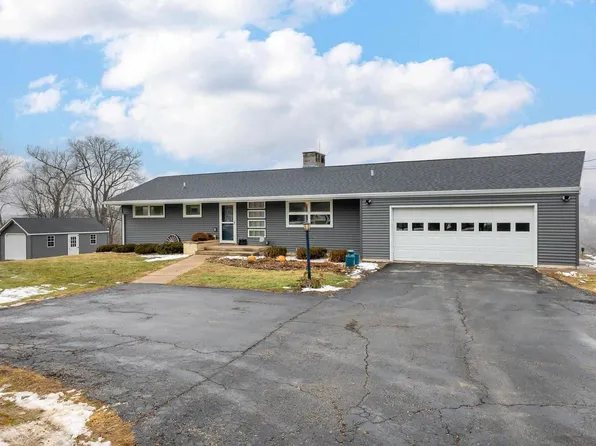 1608 County B Road, Platteville, WI 53818