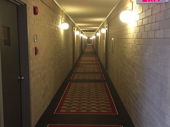 5th image of 3100 S Manchester St APT 807
