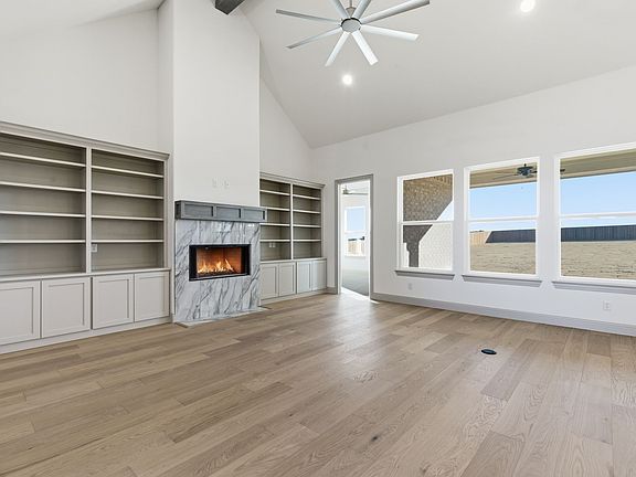 3rd image of 113 Rockford St