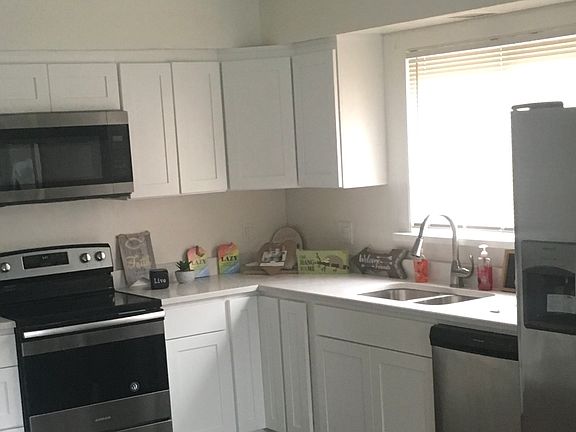5th image of 527 Gordon Ave