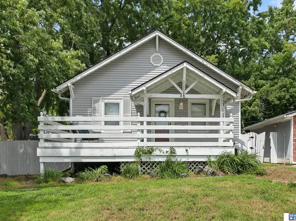 6012 Francis St, Lincoln, NE 68505