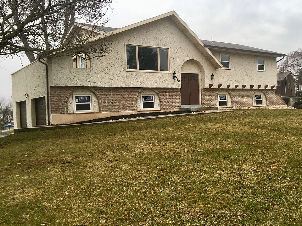 2nd image of 7501 Richard Ln