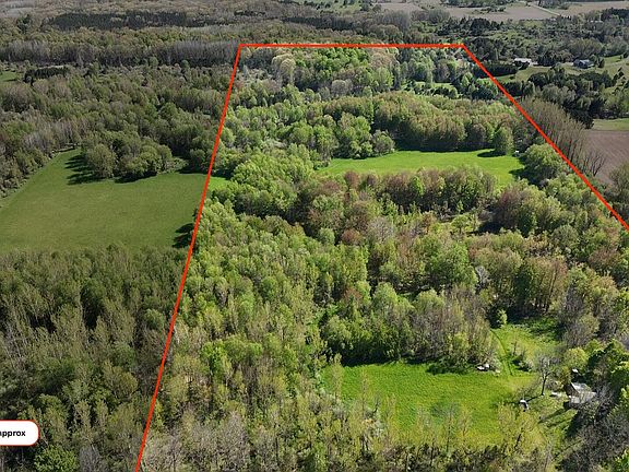 3rd image of 2665 E Wilson Rd