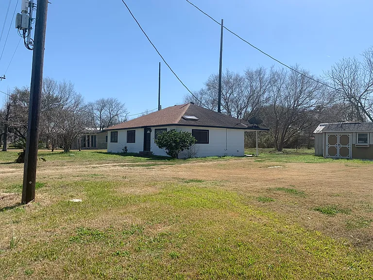 10704 State Highway 185 S — Photo 61