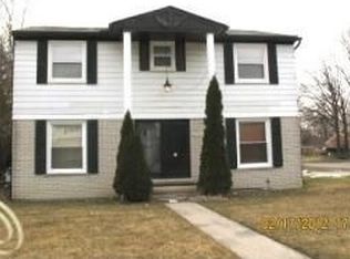 27745 Sutherland St, Southfield, MI 48076